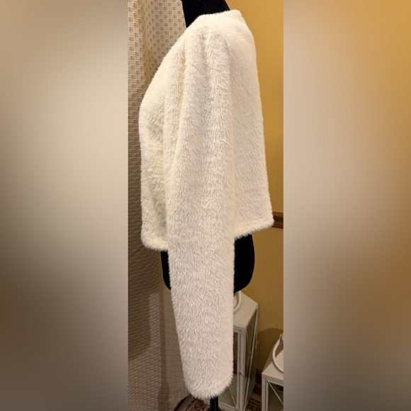 Sadie & Sage NWT Chic White Teddy Jacket for Women - Picture 3 of 8